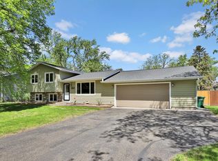 9790 99th Ave N, Maple Grove, MN 55369
