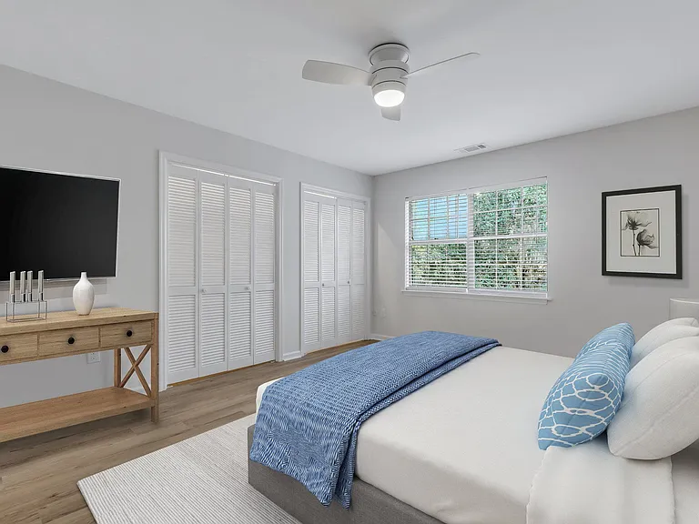 232 Stephenson Ave #4D — Photo 5