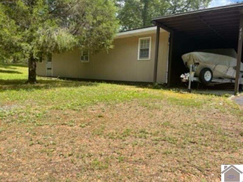 1st image of 451 Lancaster Rd