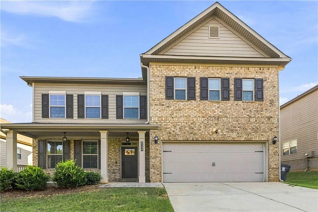 5 bed, 2.5 bath, 3170 sqft, $3,500 — Photo 1