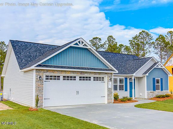 3rd image of 560 Orchard Creek Drive