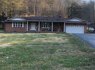893 Right Fork Garretts Creek Rd, Wayne, WV 25570
