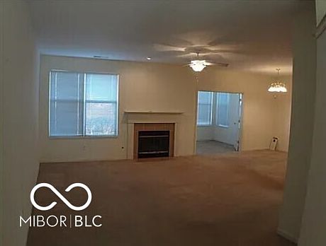 2nd image of 6214 Bishops Pond Ln