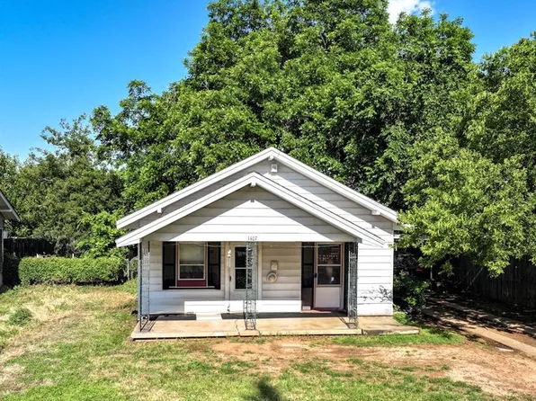 1407 S 9th St, Chickasha, OK 73018
