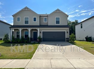 8411 Flint Hill Dr, Charlotte, NC 28273