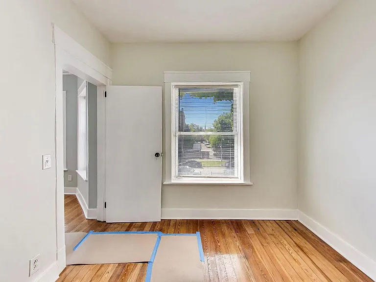 43 N Menard Ave #2 — Photo 32