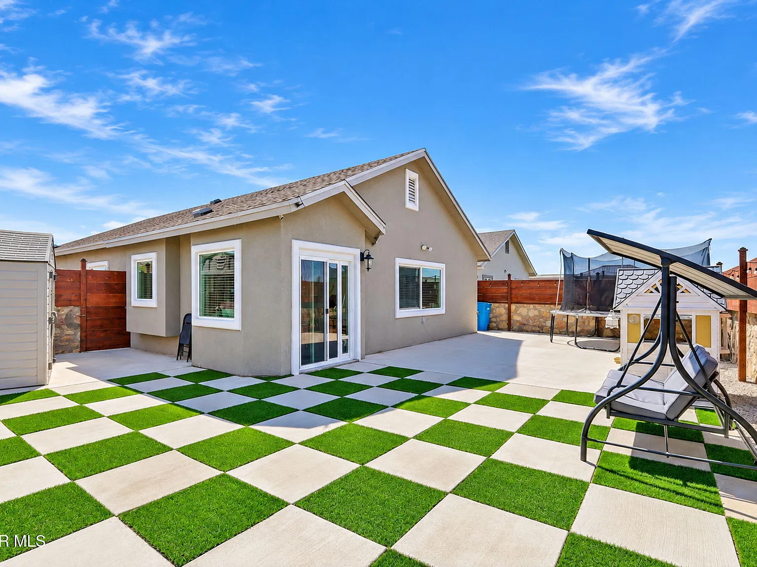 3 bed, 2.0 bath, 1306 sqft, $1,800 — Photo 4