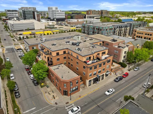 808 Williamson St Unit 207, Madison, WI 53703