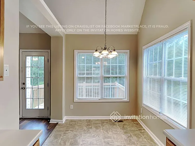 73 Richmond Dr — Photo 8