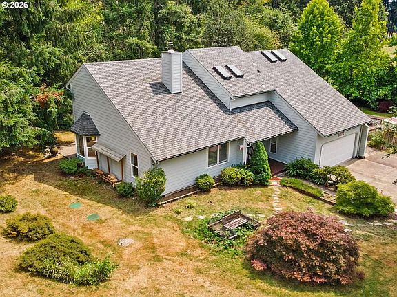 2nd image of 21815 NE 176th Ave