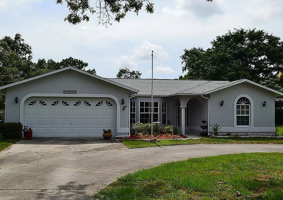 1st image of 13707 Litewood Dr