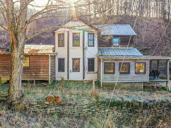 245 J Yates Rd, Lebanon, VA 24266