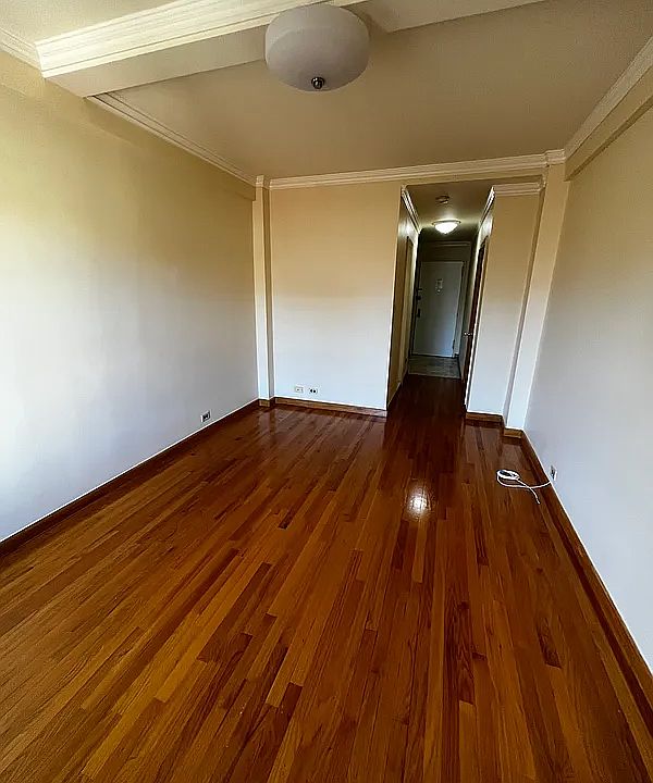 1st image of 250 W 100th St #307