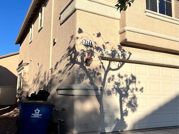2nd image of 7344 Lagoon Blue St