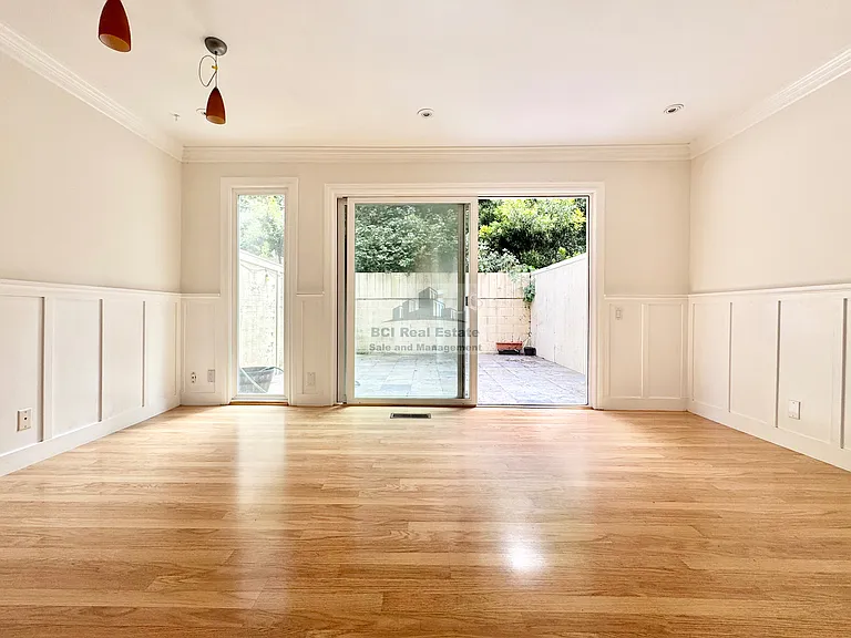 6 Topaz Way — Photo 9