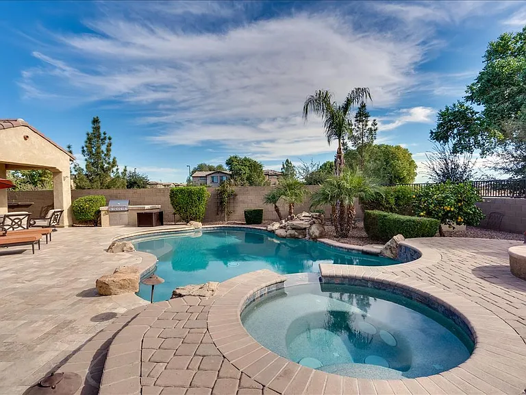 3355 E Indigo St — Photo 3