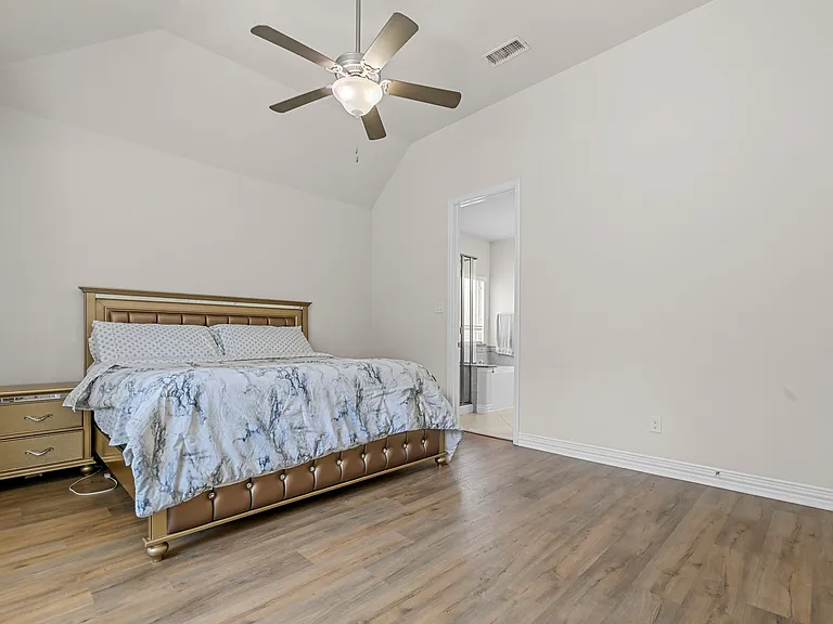 622 Newchester Dr — Photo 16