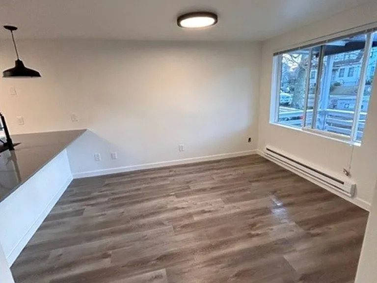212 24th Ave — Photo 12