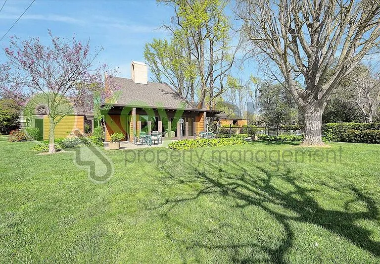 2254 Woodside Ln #2 — Photo 44