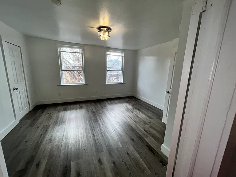 21 Tillinghast St — Photo 11