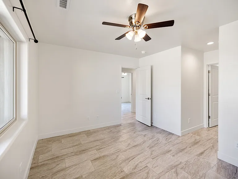 6201 N Reata Dr #2 — Photo 13