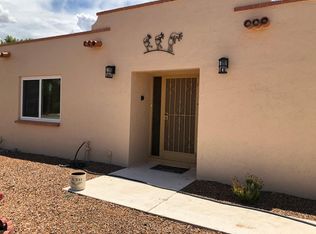 330 E Las Milpas, Green Valley, AZ 85614