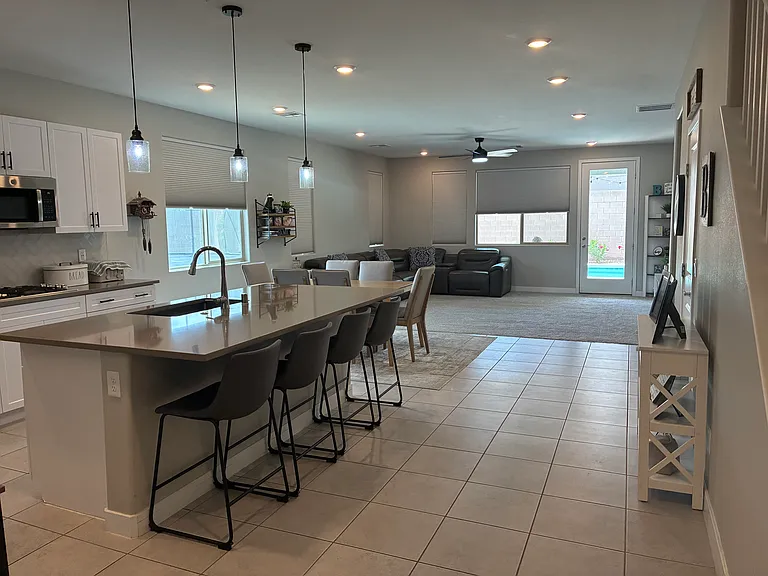 1357 Mariposa Way — Photo 3