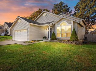 1011 Providence Pointe Dr, Wentzville, MO 63385