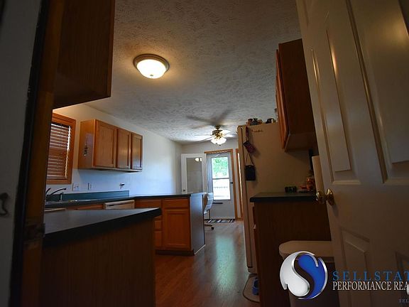 5th image of 7906 Yellow Knife Dr