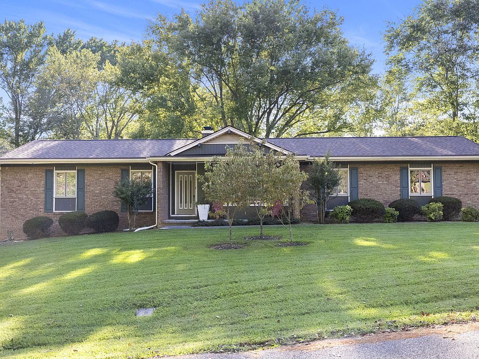 1st image of 217 Cassidy Dr