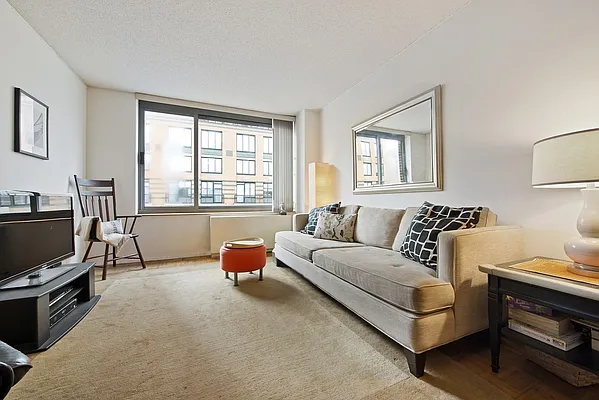 Sold by Nest Seekers International | media 1