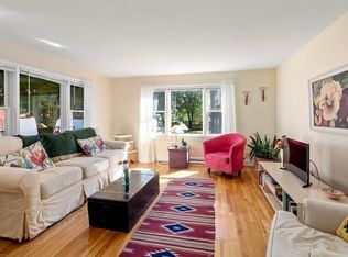 102 North St, Somerville, MA 02144