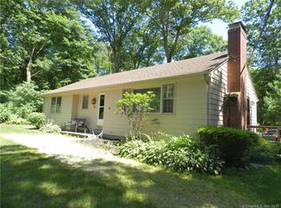 32 Kozley Rd, Tolland, CT 06084