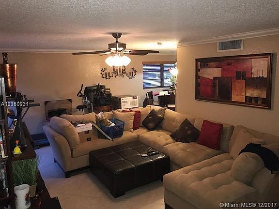 3rd image of 15830 SW 91st Ct