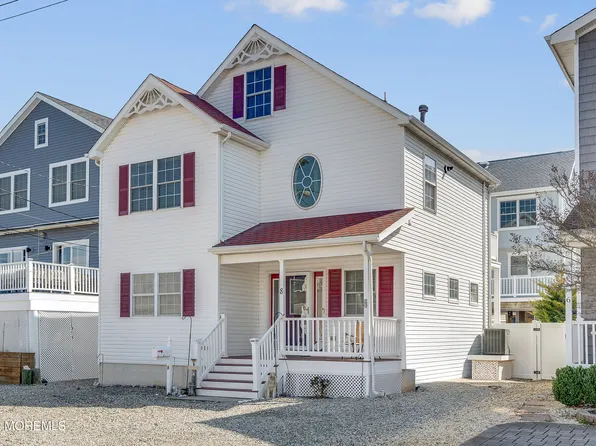 8 Nichols Ave, Seaside Heights, NJ 08751