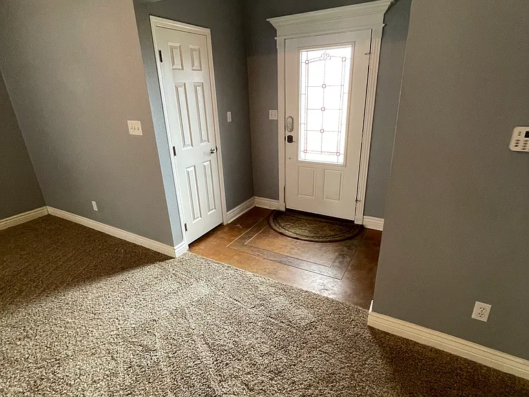 24250 S Montgomery Dr — Photo 19