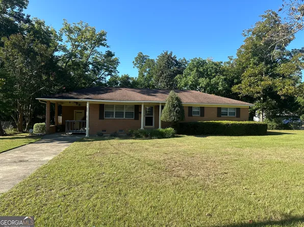 531 Calhoun St, Swainsboro, GA 30401