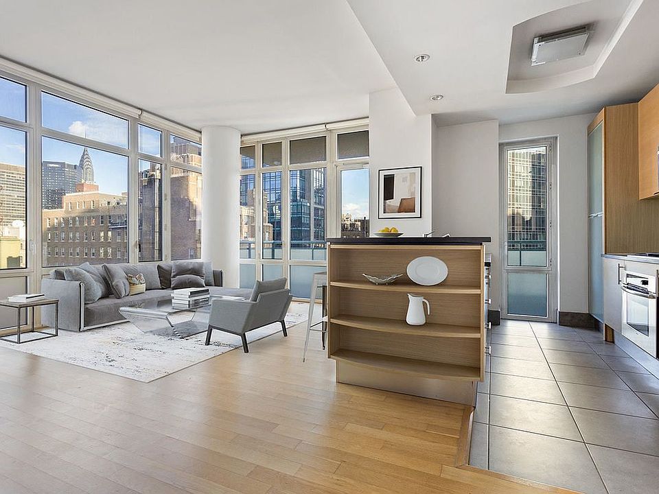1st image of 325 5th Ave APT 25D