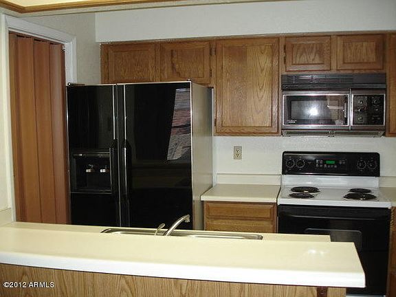 3rd image of 1432 W Emerald Ave Unit 687