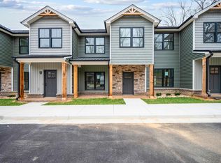 1006 Wythe Dr, Forest, VA 24551