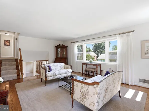 520 N Livingston St, Arlington, VA 22203