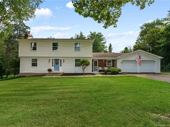 5 Longview Heights Road, Newtown, CT 06470