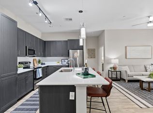 Axis Camelback, Phoenix, AZ 85014