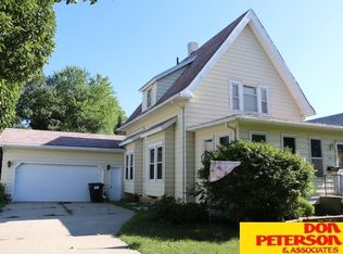 620 Pearl St, Lyons, NE 68038