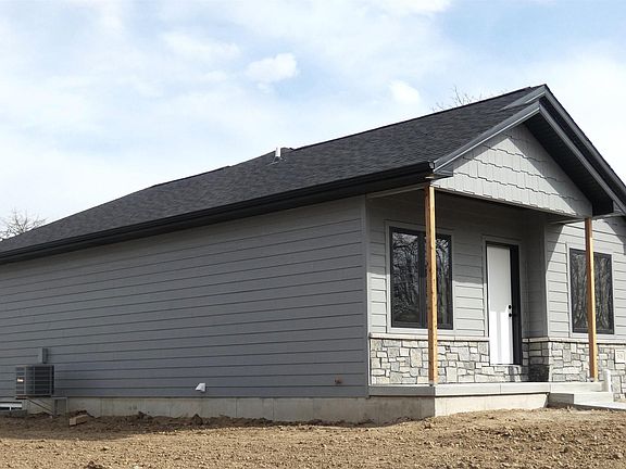 2nd image of 308 Maple St