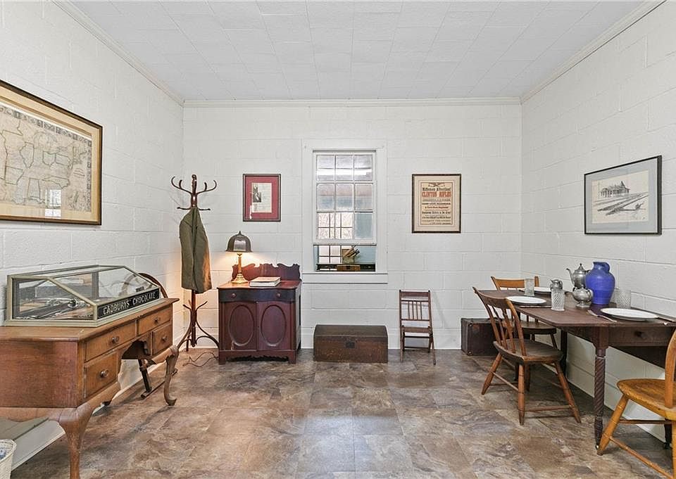 61st image of this home