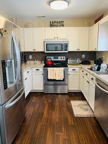 all stainless steel appliances - 727 Cobbs Point Ln #1
