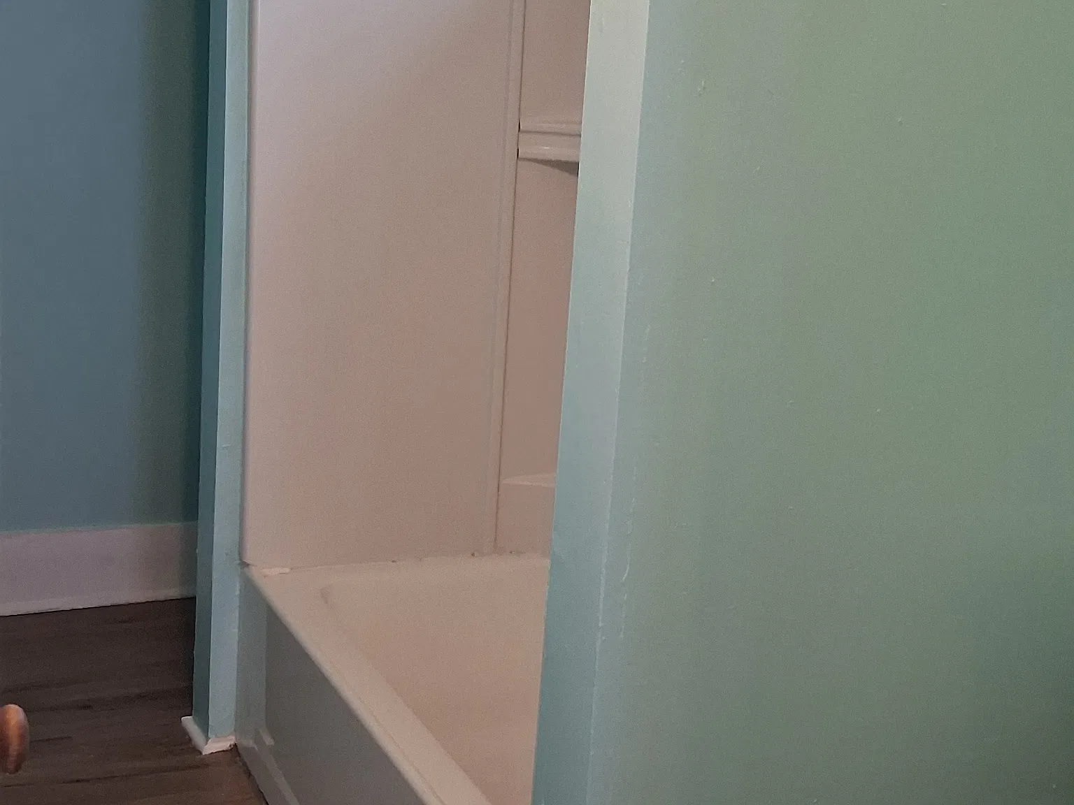 2 bed, 1000 sqft, $1,800 — Photo 2