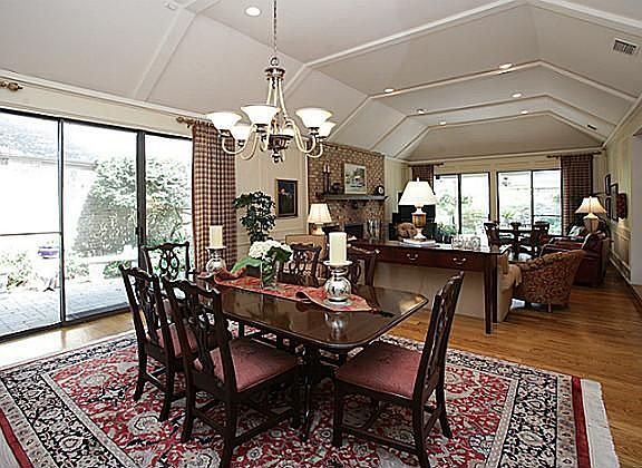5th image of 6001 Steamboat Dr