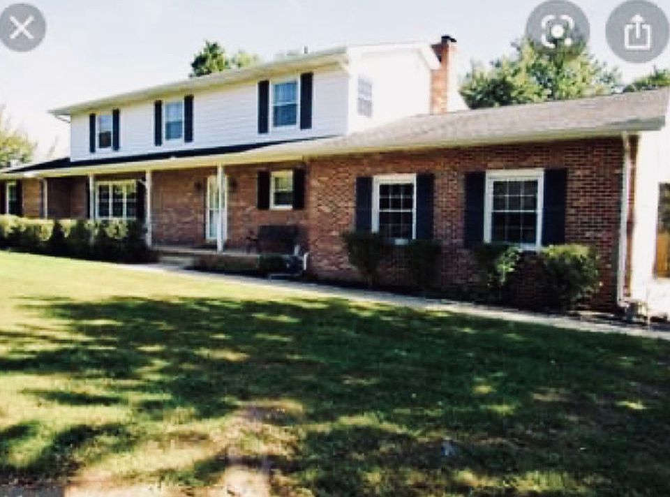 2nd image of 23374 Esperanza Dr
